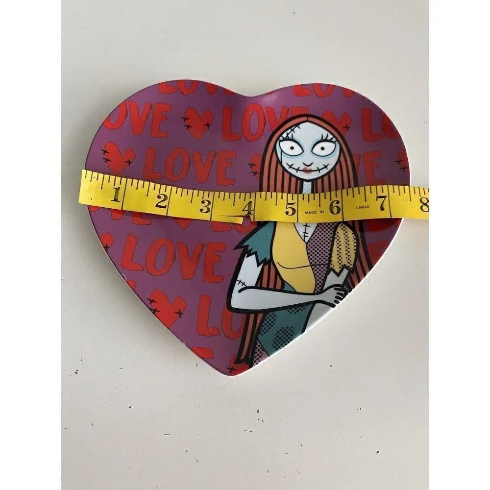 Set‎ Of 2 Disney’s Nightmare Before Christmas Appetizer Plates Heart Jack Sally